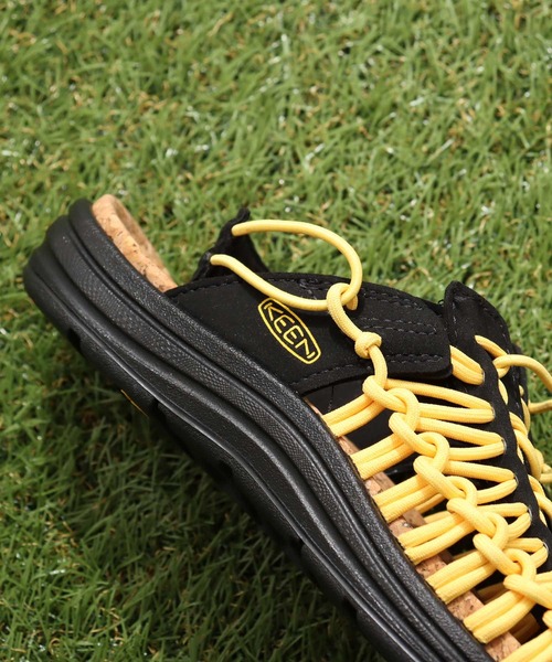 「KEEN」 サンダル 29.0cm イエロー メンズ_画像2