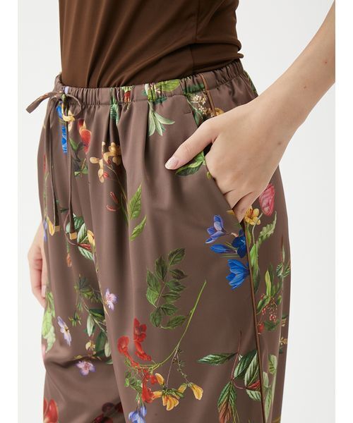 Mila Owen（ミラオーウェン） パンツ ボタニカル柄ウエストゴム