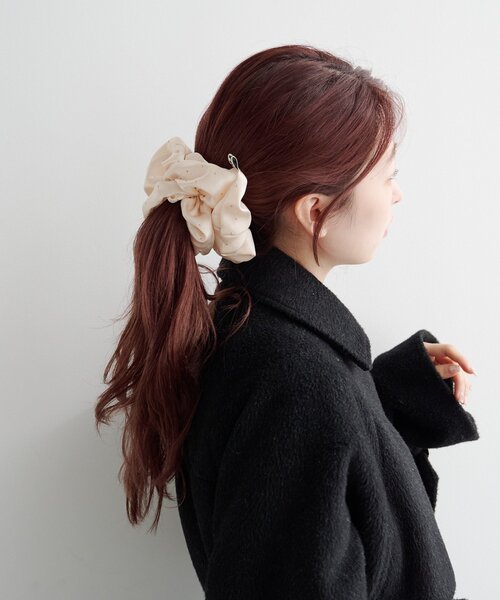 Kastane（カスタネ） シュシュ 「新色追加/fiw.」スタッズサテン