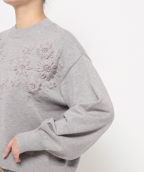mysty woman（ミスティウーマン） ニット セーター 花刺繍プチハイ