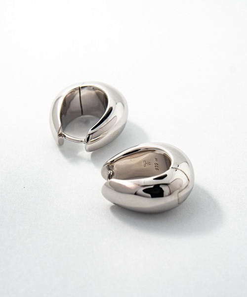 TOM WOOD（トムウッド） フープ ピアス 「TOMWOOD」Ice Hoop Medium