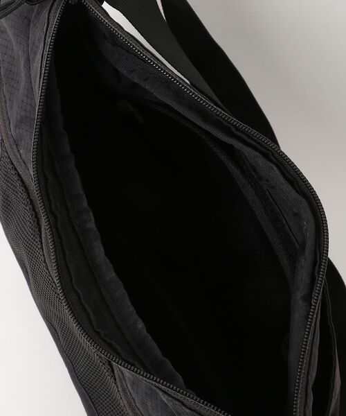 Supreme（シュプリーム） Small Messenger Bag ワンポイントショルダー