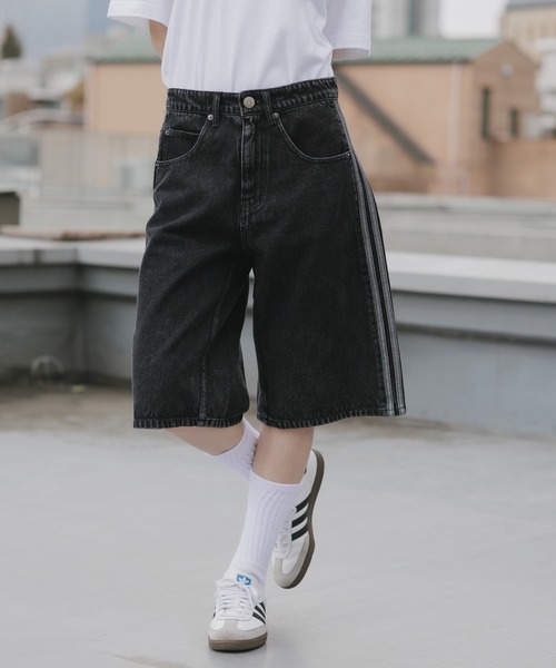 adidas（アディダス） ジーンズ サイドラインデニムハーフパンツ