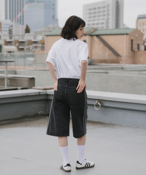 ジーンズハーフパンツ adidas（アディダス） ジーンズ サイドラインデニムハーフパンツ