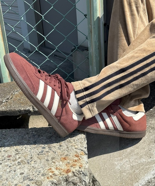 adidas（アディダス） ローカットスニーカー 24.5cm ブラウン