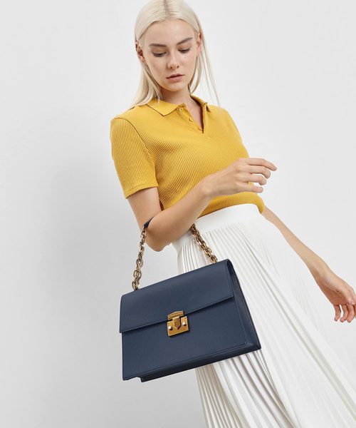 CHARLES & KEITH チェーンストラップ ショルダーバッグ CHARLES & KEITH（チャールズ & キース）の「チェーンストラップ