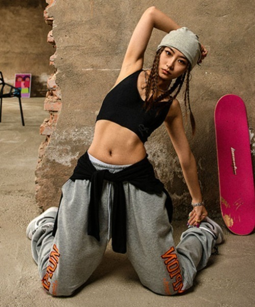 新品好評 A'GEM/9 × .kom『.kom/ドットケーオーエム』Champion Logo Sweatpants/チャンピオンロゴ プリント スウェット ZOZOTOWN PayPayモール店 - 通販 - PayPayモール 安い2022