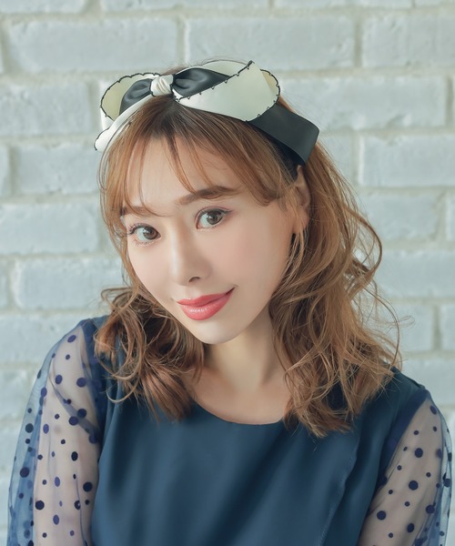 Tika カチューシャ モノトーンフリルパイピングリボン