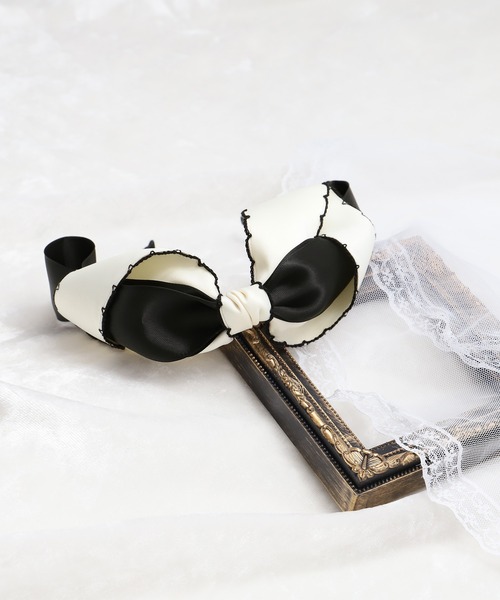 Tika カチューシャ モノトーンフリルパイピングリボン