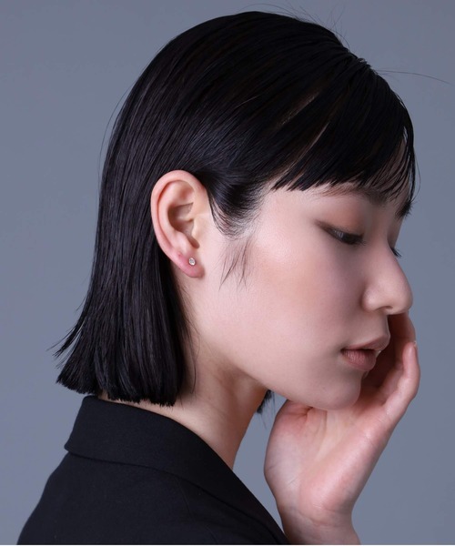 ピアス “Petite Modern”ダイヤモンドピアス（Mサイズ/0.25CT）/K18ゴールド「LION HEART / ライオンハート」の画像