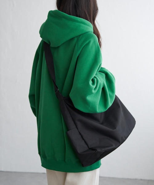 YAKETY YAK ヤキティヤック　ニュースペーパーバッグ　ハンドペイント YAKETY YAK ヤキティヤック ニュースペーパーバッグ ハンドペイント