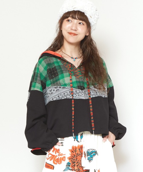 パーカー 「チャイハネ」ソルナイトパッチワークフーディー レディース チャイハネ パーカー 「チャイハネ」ソルナイトパッチワーク