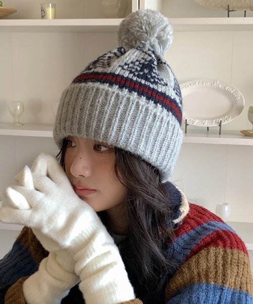 CELINE アイボリー ポンポン付きニット帽 CELINE アイボリー ポンポン付きニット帽