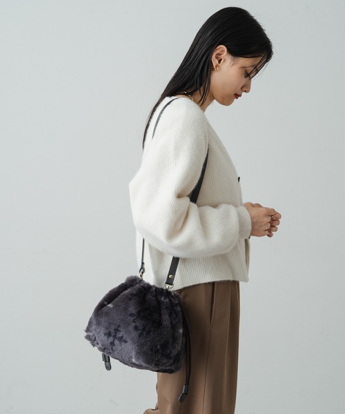 【美品】russet ショルダーバック　ファー巾着 2way チャコールグレー russet（ラシット） ショルダーバッグ FREE グレー レディース