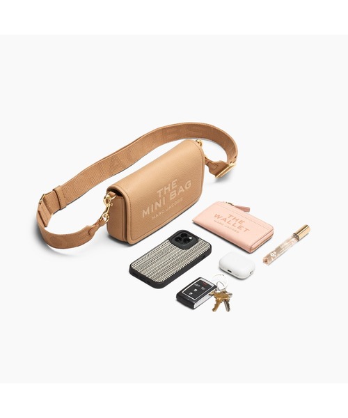 マークジェイコブスの新品未使用ザ デイジー レザー サック バッグ ミニ マークジェイコブスの新品未使用ザ デイジー レザー サック バッグ