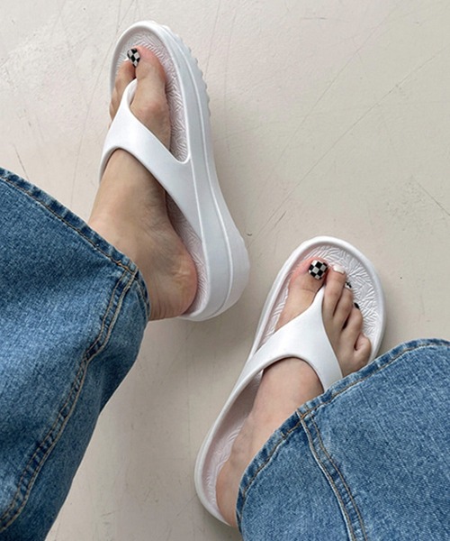shopnikoniko サンダル トングサンダル フラット ボリューム