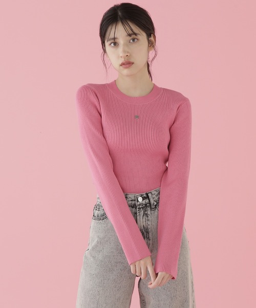 JILL BY JILLSTUART パールロゴコンパクトニットトップス ピンク ビジューコンパクトロゴニット | JILL by JILL STUART（ジル
