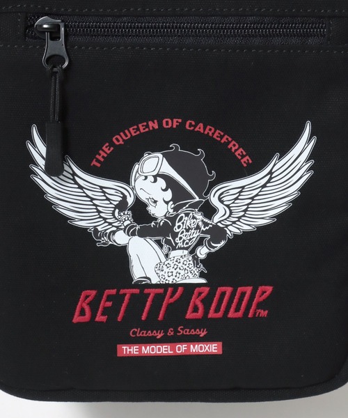 BETTYBOOPショルダーバッグ（刺しゅう）2003年 BETTYBOOPショルダーバッグ（刺しゅう）2003年 - メルカリ
