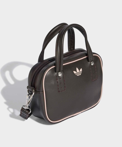 お値下げ済み　肩掛けがかわいい！アディダスadidas 合皮　ショルダーバッグ adidas（アディダス） ショルダーバッグ バッグ 「adidas/アディダス