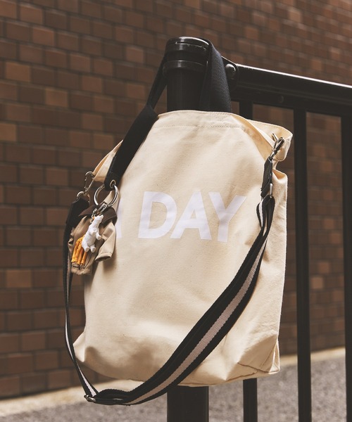 AMERICANA（アメリカーナ） トートバッグ for SALON」2WAYトートバッグ