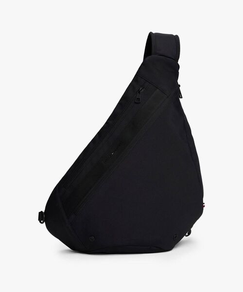 TOMMY HILFIGER（トミー・ヒルフィガー） ショルダーバッグ