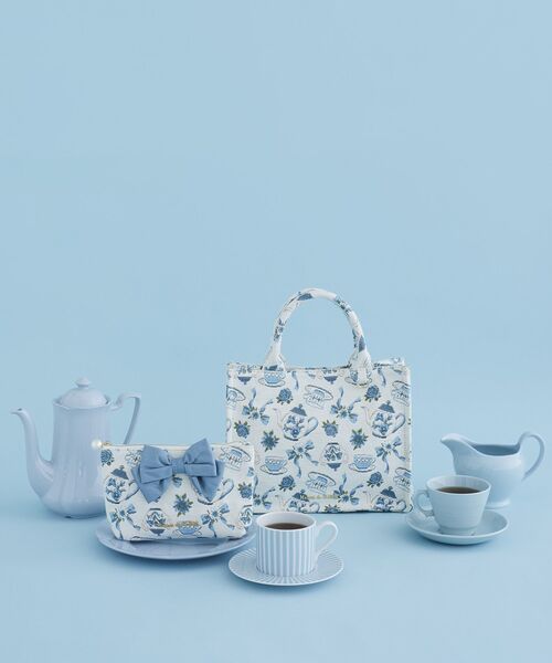 Maison de FLEUR（メゾンドフルール） トートバッグ ティーカップ柄 