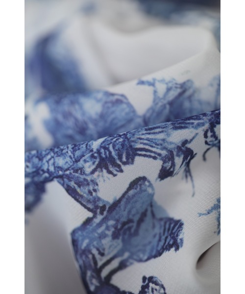 cawaii ワンピース ロココな世界が広がるトワルドジュイ柄エアリー