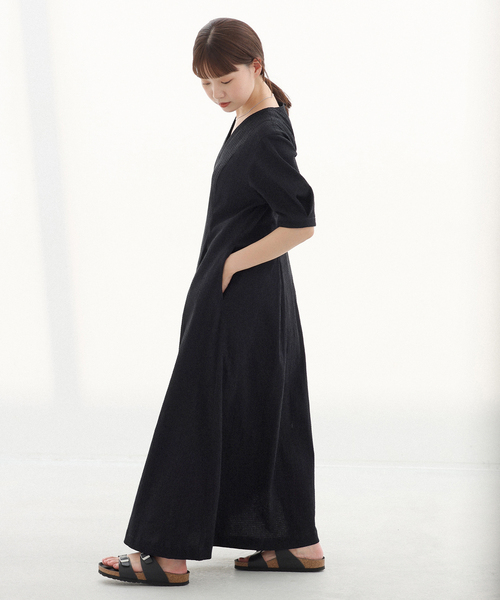 IENA イエナ B. サッカーVネックワンピース 黒 新品 みーさん IENA イエナ B. サッカーVネックワンピース 黒 新品 みーさん