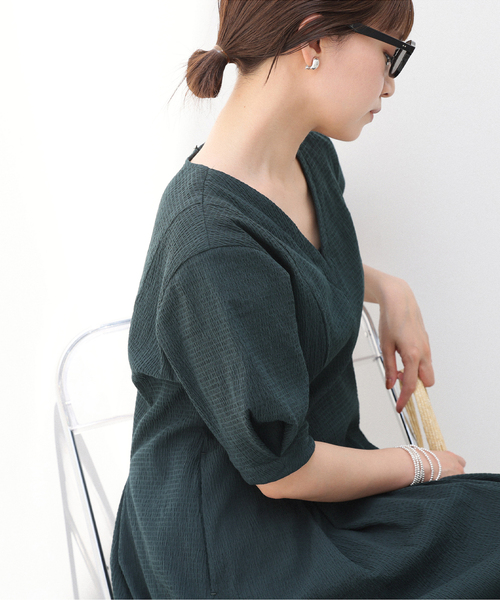 新品未使用 IENA B. サッカーVネックワンピース グリーン36 新品未使用 IENA B. サッカーVネックワンピース グリーン36