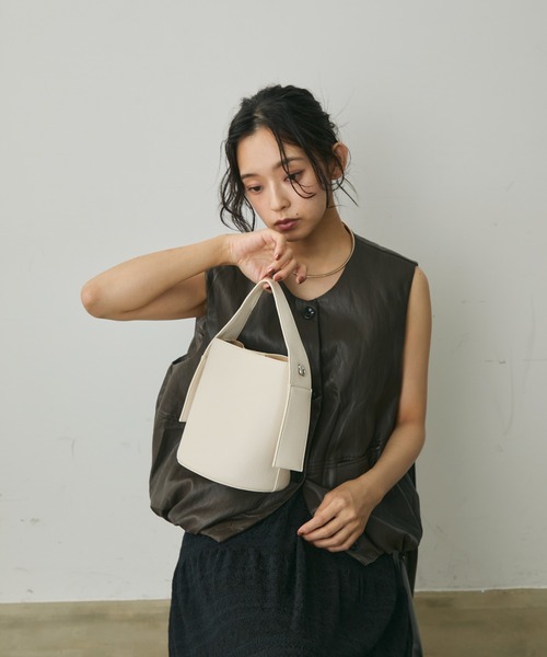 2WAYワンハンドルフォルムバッグ（ポーチ付き） Lunea ハンドバッグ 2wayワンハンドルバッグ/ポーチ付き : ZOZOTOWN