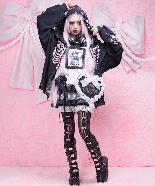 AVENCHUMU tシャツ ValentineBunny print lace frame t-shirt