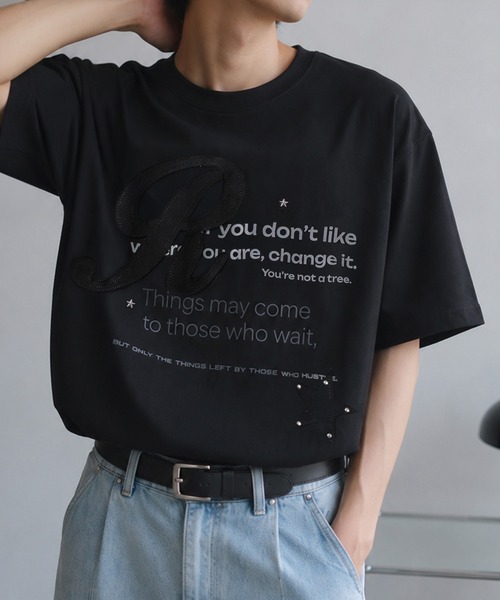 tシャツ 「82」Y2K スタッズ ワッペン メッセージプリント クルー