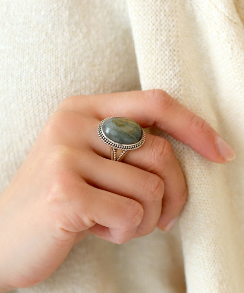 【最終価格】 LILAS ラブラドライトリング SV 最終価格】 LILAS ラブラドライトリング SV - メルカリ