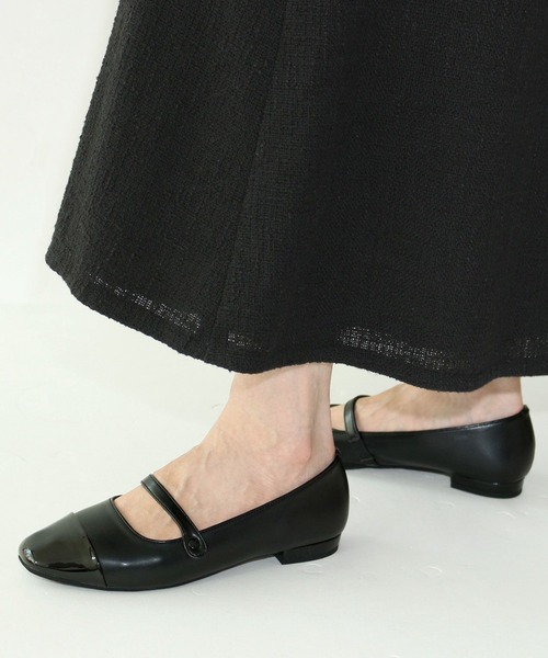 パンプス トゥキャップストラップフラットシューズ「低反発スポンジ入り」 | Fin | 09