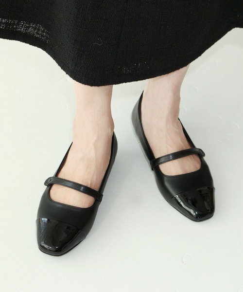 パンプス トゥキャップストラップフラットシューズ「低反発スポンジ入り」 | Fin | 16
