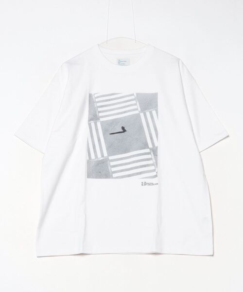 THE INTERNATIONAL ART COLLECTIONフォトTシャツ THE INTERNATIONAL ART COLLECTION（ジ インターナショナル