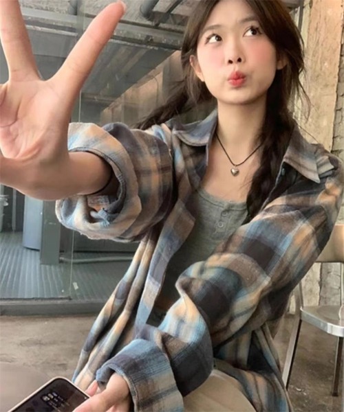 「Ritzy」 長袖シャツ L ベージュ レディースの画像4