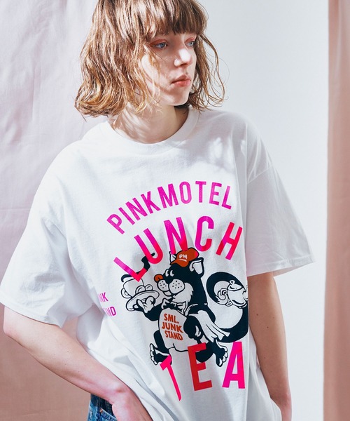 RNA（アールエヌエー） tシャツ M2681 PINKMOTEL クロネコプリントTEE