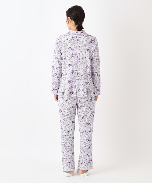 ローラアシュレイパジャマ　美品❣️ LAURA ASHLEY（ローラアシュレイ） パジャマ ルームウェア シュロ