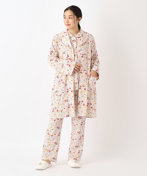ローラアシュレイパジャマ　美品❣️ LAURA ASHLEY（ローラアシュレイ） パジャマ ルームウェア シュロ