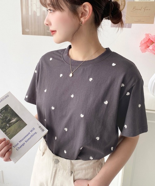 tシャツ ハートモチーフ半袖モックネックシャツ レディース moment+ tシャツ ハート刺繍半袖Tシャツ レディース : ZOZOTOWN