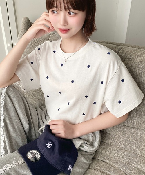 ホワイト 半袖Tシャツ ハート刺繍 moment+ tシャツ ハート刺繍半袖Tシャツ レディース : ZOZOTOWN