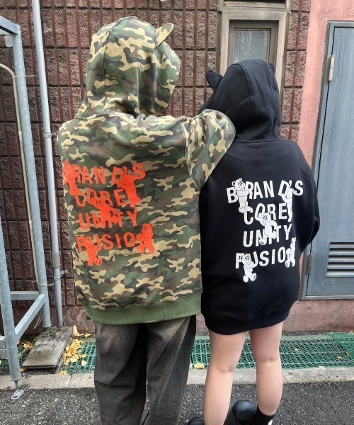 OY（オーワイ） パーカー PLAYFUL ODOLLY EAR HOODIE ZIP UP/プレイ