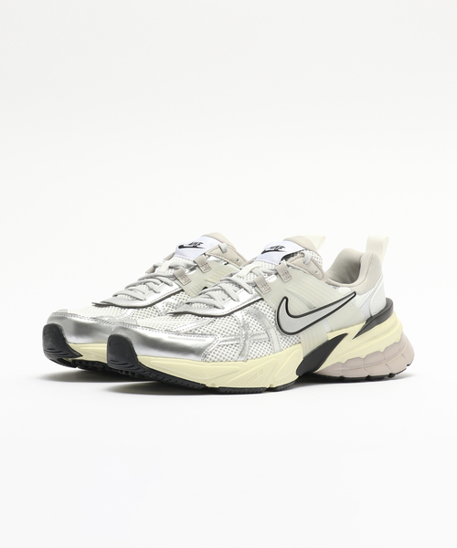 新品未使用　 ナイキ　V2K ラン WMNS NIKE V2K RUN 25cm 楽天市場】お得な割引クーポン発行中!!【送料無料 ナイキ V2K