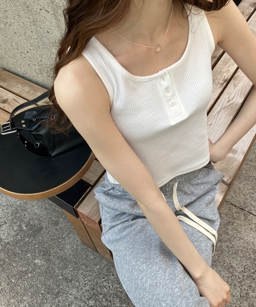 meJane タンクトップ ノースリーブ ヘンリーネック クロップド丈