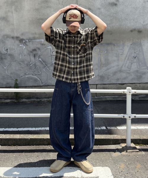 SPINNS（スピンズ） ワイドパンツ ジーンズ デニムワイドバルーン
