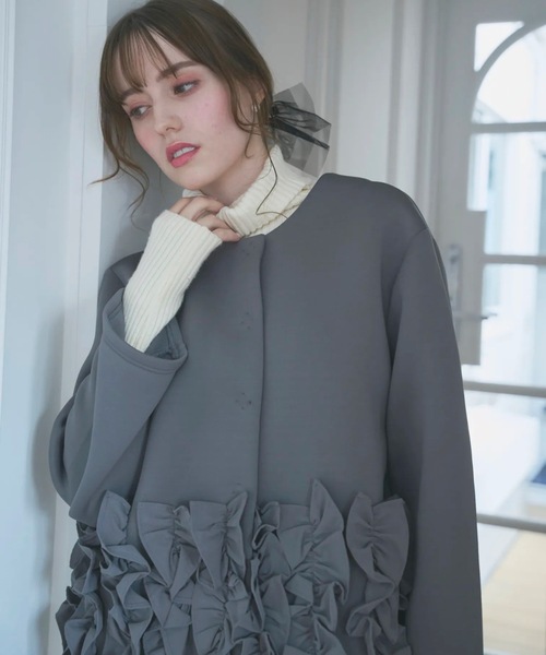 Myuフロント フリル パール ボンディング コート黒定価21,800円 Myu（ミュー） ノーカラーコート コート 裾フリル ボンディングコート