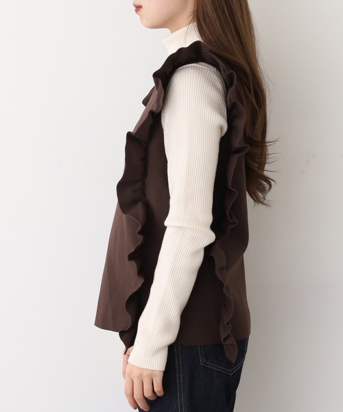 EGLANTINE（エグランティーヌ） ベスト ジレ フリルノースリーブニット