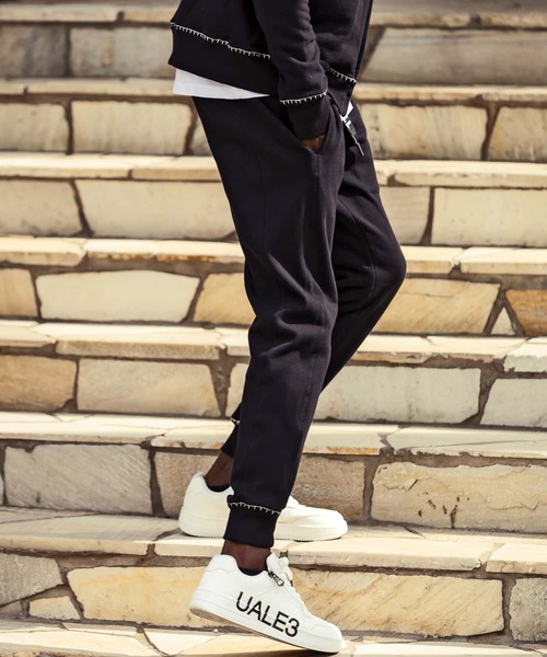 【美品】1PIU1UGUALE3 スウェットパンツ　ブラック 1PIU1UGUALE3 RELAX ウノピュウノウグァーレトレ スウェット メンズ