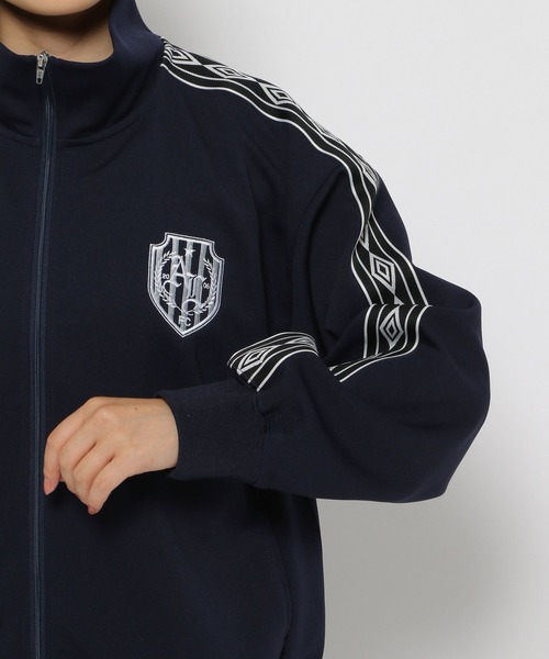 umbro（アンブロ） ジャージブルゾン LARGE アイボリー レディース